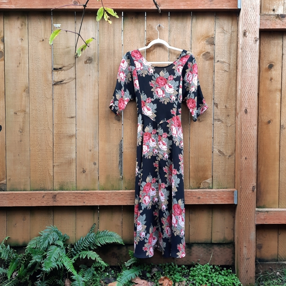 🌿Vintage Maxi Dress